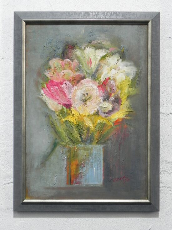 Ziedošas tulpes pavasarī