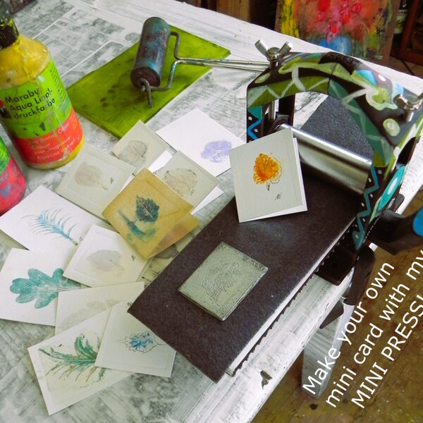Quick masterclass! Make your own mini greeting card! 5 Eur