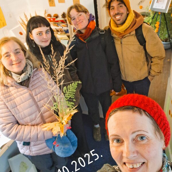 SPECIAL GUESTS IN ANNA'S ART SPACE!