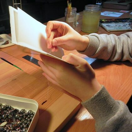 children draw a card