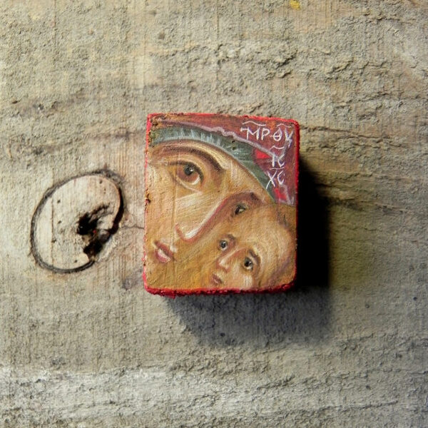 Miniatūra. Dievmāte. Olas tempera. 2,8x2,3cm.