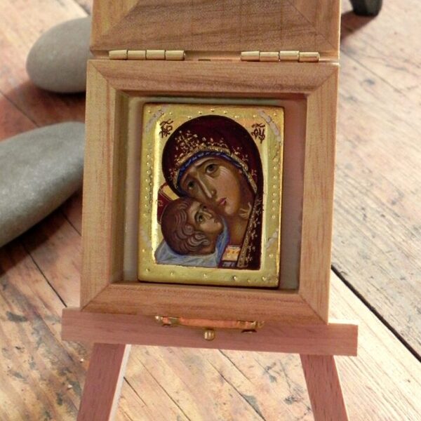 Miniatūra. Eleusa. Olas tempera, zelts. 3x2cm.