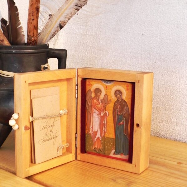 Annunciation. 12x9,5x4,5cm. 2023