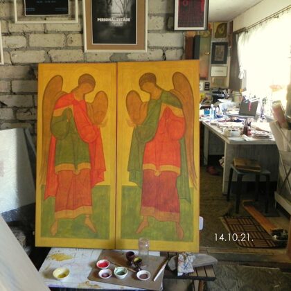 Basic tones before light