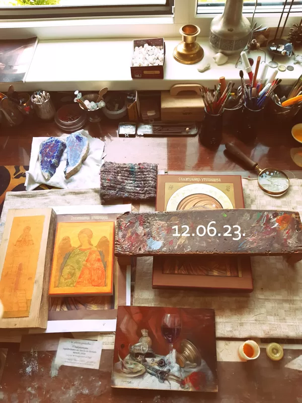 Other works are in progress, but the small Still life is ready!