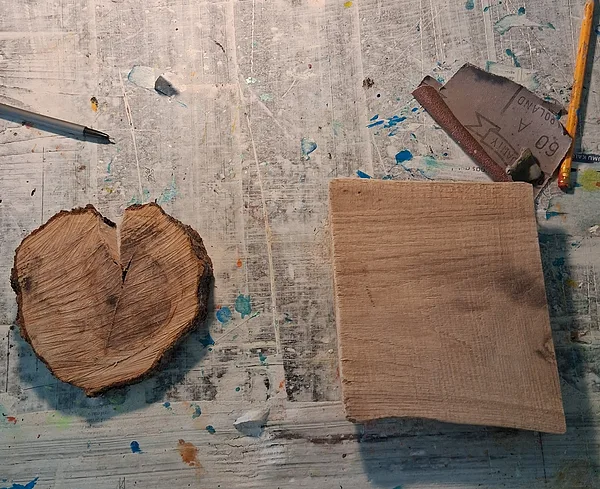 11.08.2026. We are preparing wooden boards for a larger project. I am making mine, Mimiko-hers.