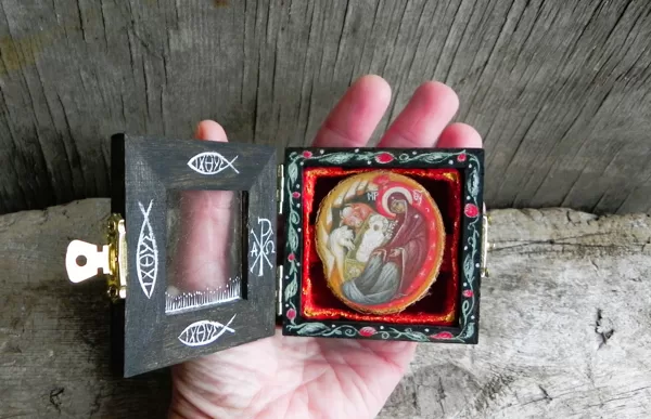 Miniatūra. Piedzimšana. 6,8x6,8cm. 2025