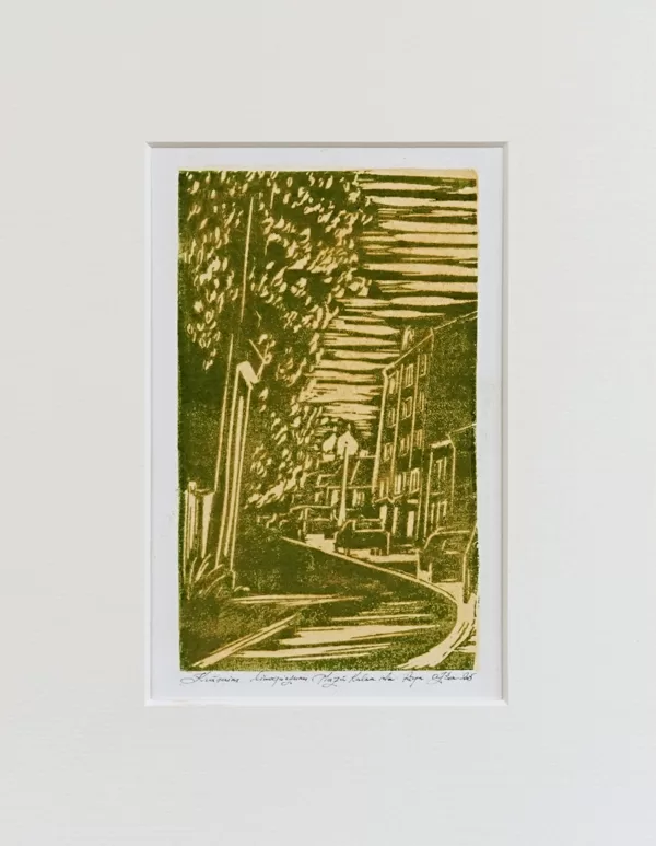 "Rīga. Mazā kalna iela". Papīrs, krāsains linogriezums. 16,5x10,5cm. 2015