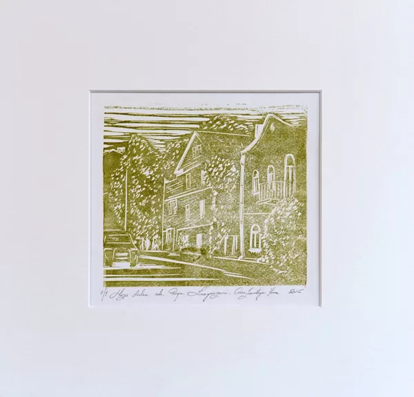 "Rīga. Mazā kalna iela". Papīrs, krāsains linogriezums. 18,5x17,2cm. 2015
