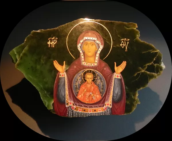 Our Lady of the Sign. Jade stone, egg tempera, gold. 19x12cm. 2021