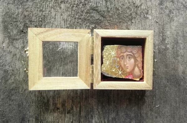Angel. Painted directly on stone. Egg tempera, gold 24 kar. 2014