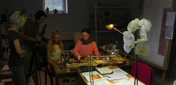 TV broadcast about the painting process