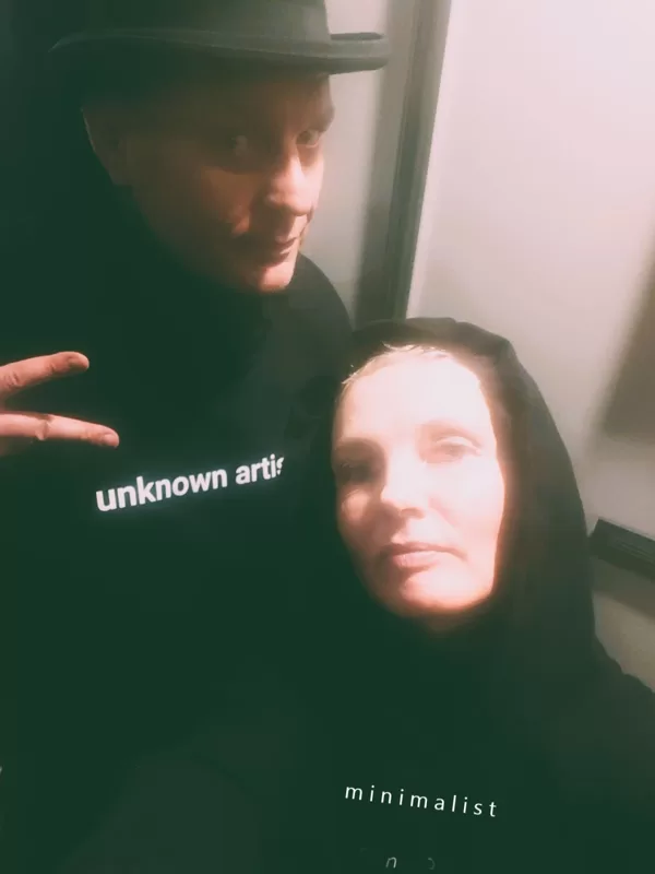 Ar igauņu mākslinieku EDUARD ZENTSIK! Spiediet uz bildi, lai redzētu pilnu attēlu...