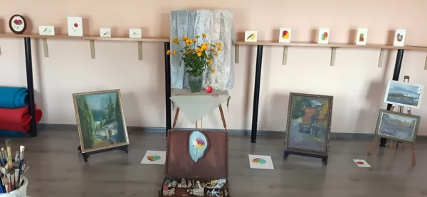 Neliela manu darbu izstāde